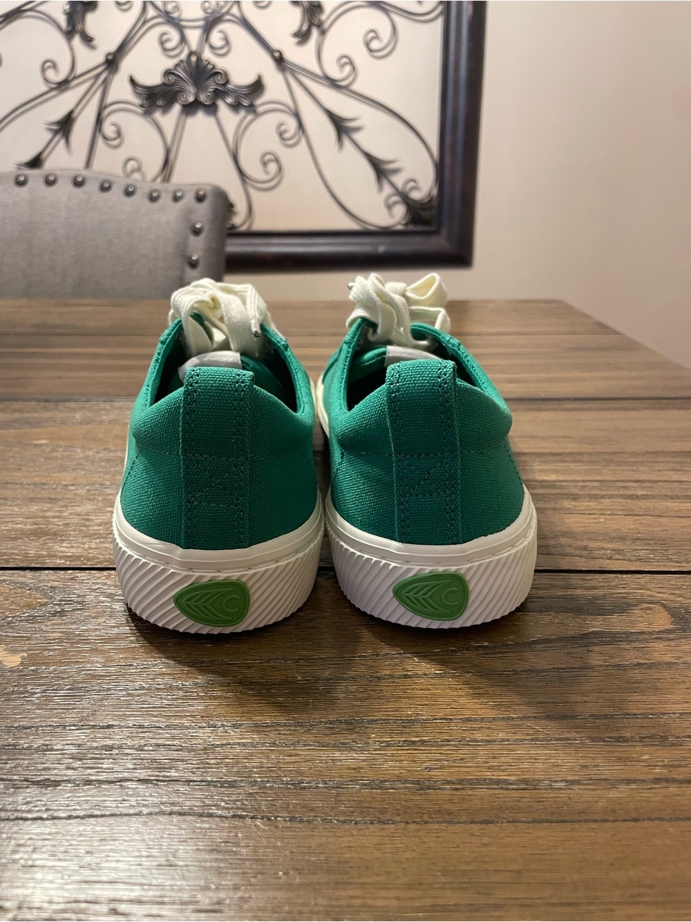 Cariuma Unisex Kelly Green OCA Low Canvas Casual Sneaker Women’s Size 9 NIB - Picture 7 of 12